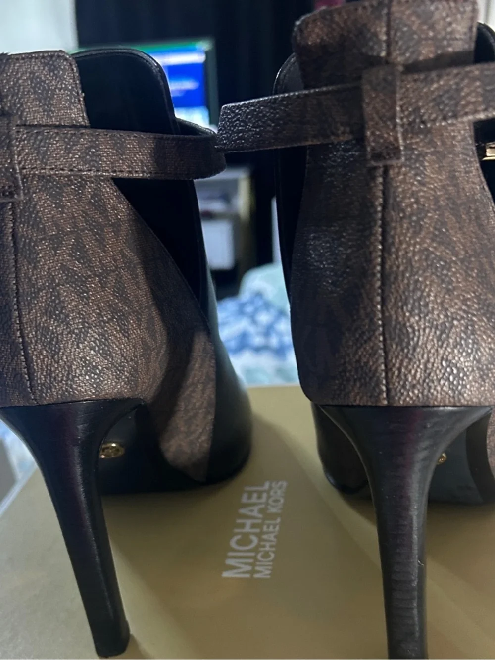 Michael Kors Black and Metallic Gold Textured T-Strap Heels - Picture 3 of 5